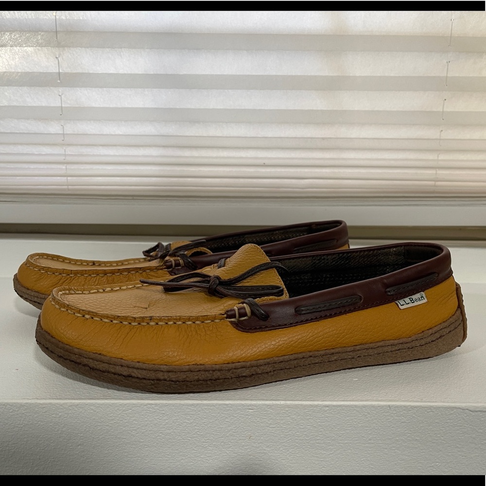 LL Bean Leather Slippers *PLEASE READ DESCRIPTION*